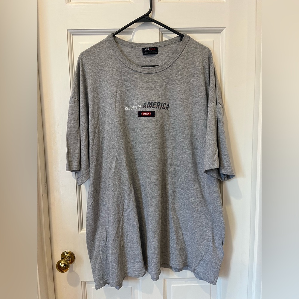 2001 USA Celebrate America T-Shirt. Size XXL.